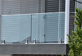 spigots_glass_railing3